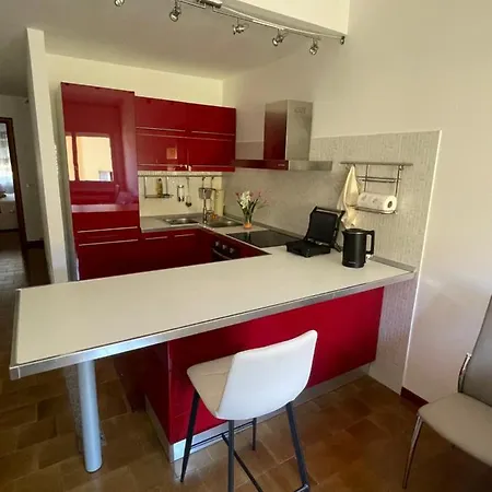 By Foot Apartment Varenna